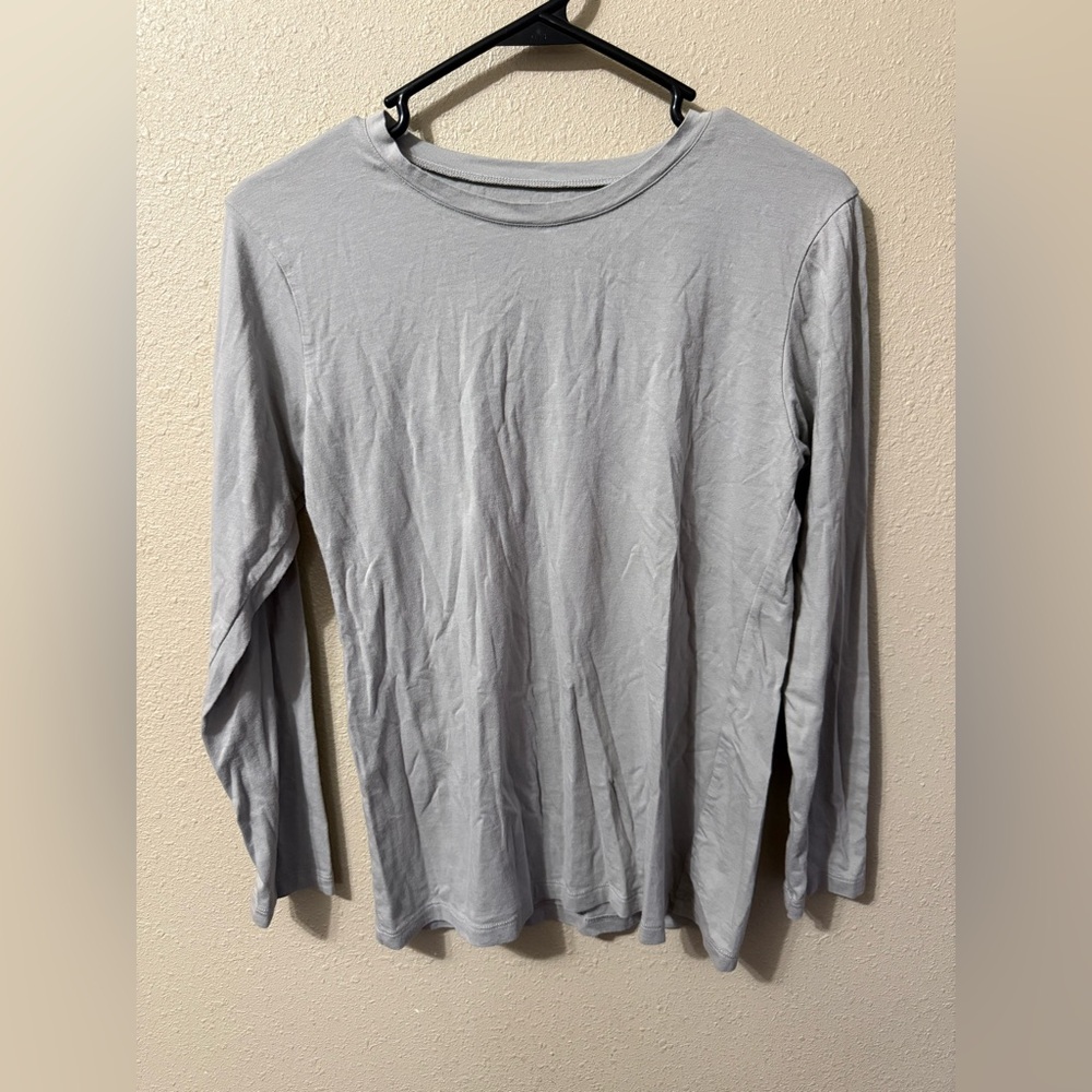 West Loop Women’s Long Sleeved Light Gray Shirt S-M